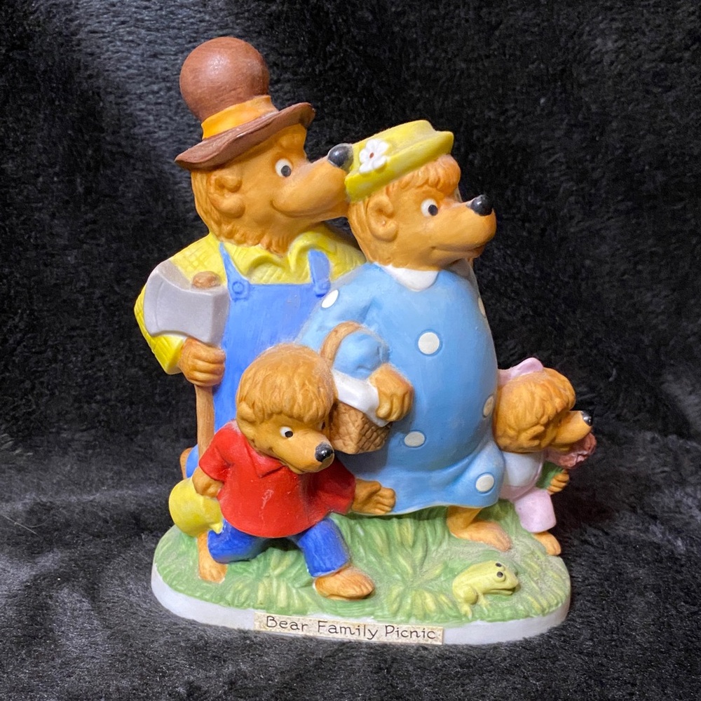 Bear Family Picnic Figurine